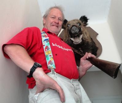 11 08 04 A Fine Shot Sir